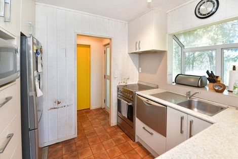 Photo of property in 80a Brian Crescent, Stanmore Bay, Whangaparaoa, 0932