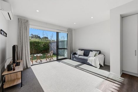 Photo of property in 27 Carder Court, Hobsonville, Auckland, 0618