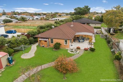 Photo of property in 3 Tararua Crescent, Carterton, 5713