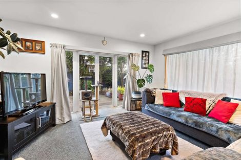 Photo of property in 2/38 Fenchurch Street, Redwood, Christchurch, 8051