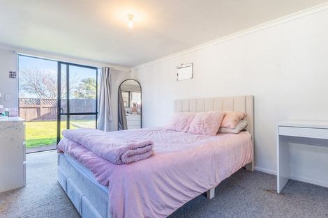 Photo of property in 125 Makarini Street, Paraparaumu, 5032