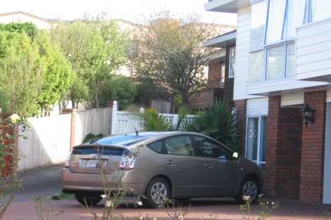 Photo of property in 2/16 Bluefin Way, West Harbour, Auckland, 0618