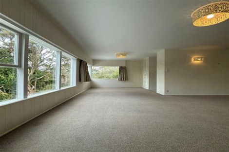 Photo of property in 208 Godley Road, Titirangi, Auckland, 0604