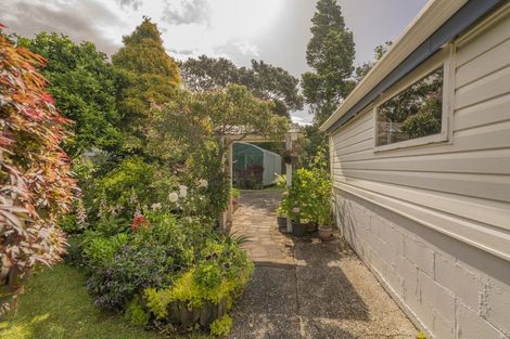 Photo of property in 29 School Of Mines Lane, Kuaotunu, Whitianga, 3592