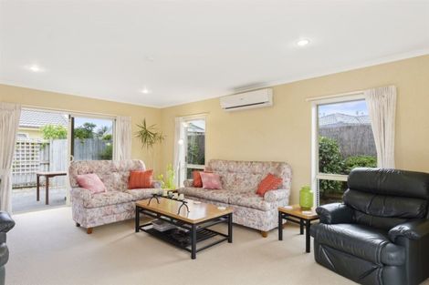 Photo of property in 14 Beachwater Drive, Papamoa Beach, Papamoa, 3118