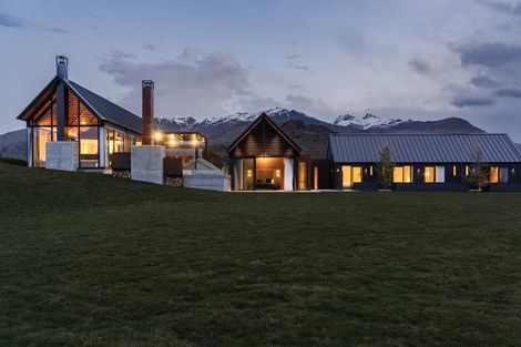 Photo of property in 6 Bendemeer Lane, Lake Hayes, Queenstown, 9371