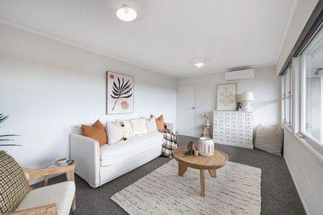 Photo of property in 8a Queen Road, Bellevue, Tauranga, 3110