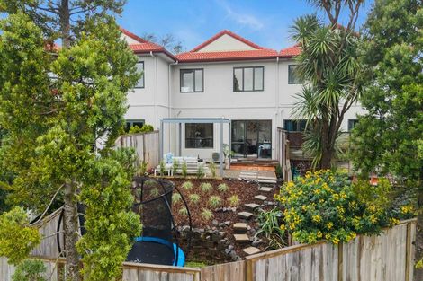 Photo of property in 6/42 Fields Parade, Oteha, Auckland, 0632