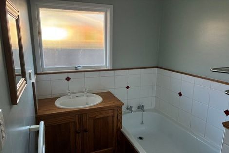 Photo of property in 2/7 Camberwell Place, Avonhead, Christchurch, 8042