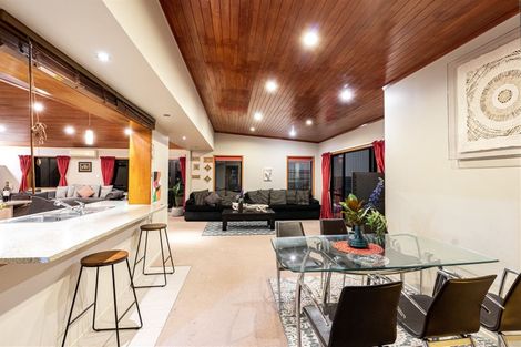 Photo of property in 19 Kitewao Street, Northcote, Auckland, 0627