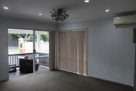 Photo of property in 2 Bill Phillip Place, Clendon Park, Auckland, 2103
