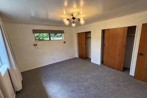 Photo of property in 28 Rewarewa Crescent, Waikanae, 5036