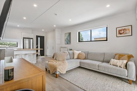 Photo of property in 3/141 Wallace Road, Mangere Bridge, Auckland, 2022