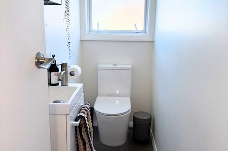 Photo of property in 12 Pikarere Street, Titahi Bay, Porirua, 5022