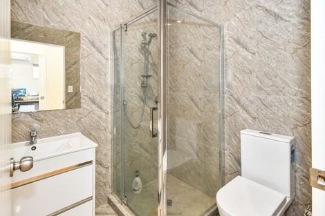 Photo of property in 10 Tapuwae Way, Mangere Bridge, Auckland, 2022