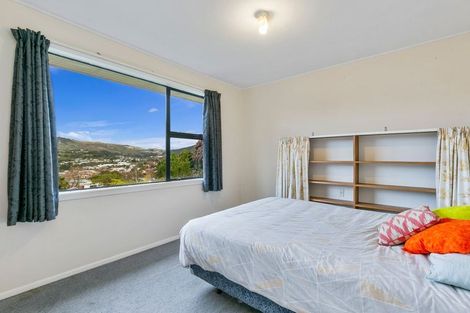 Photo of property in 33 Hampton Hill Road, Tawa, Wellington, 5028