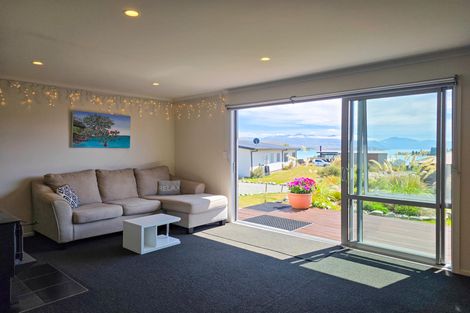 Photo of property in 33 Mistake Drive, Lake Tekapo, 7999