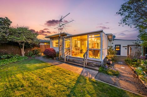 Photo of property in 16a Sheridan Crescent, Trentham, Upper Hutt, 5018