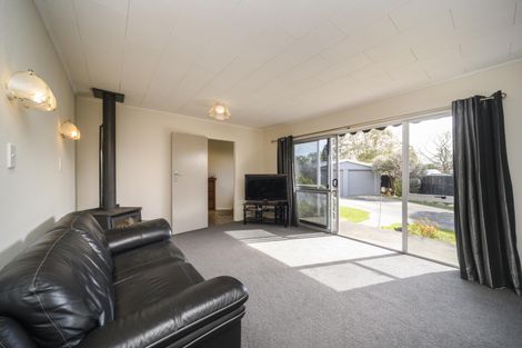 Photo of property in 14 Bendigo Street, Cloverlea, Palmerston North, 4412