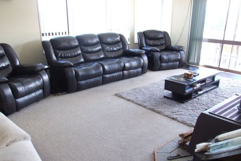 Photo of property in 2 Kempton Place, Richmond Heights, Taupo, 3330