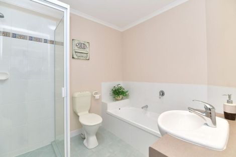Photo of property in 44 Trimaran Drive, Gulf Harbour, Whangaparaoa, 0930