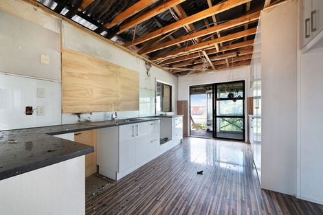 Photo of property in 29 Hepburn Road, Glendene, Auckland, 0602