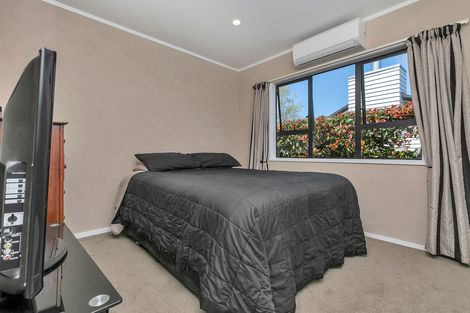 Photo of property in 17 Matua Road, Huapai, Kumeu, 0810