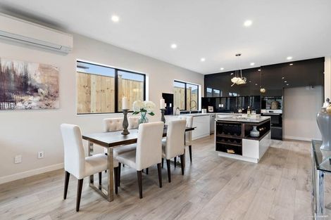 Photo of property in 4 Cloonlyon Drive, Flat Bush, Auckland, 2019