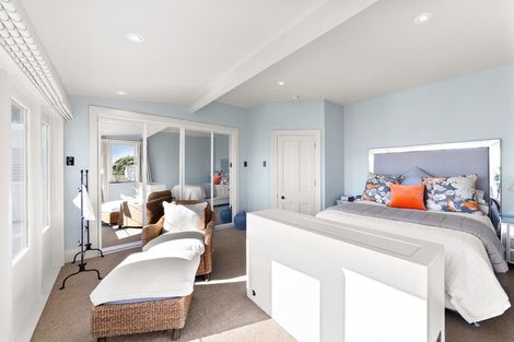 Photo of property in 84 Muritai Road, Eastbourne, Lower Hutt, 5013