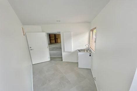 Photo of property in 71 Gills Road, Albany Heights, Auckland, 0632