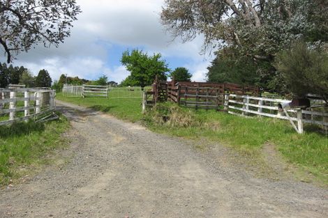 Photo of property in 65 Annett Road, Kumeu, 0891