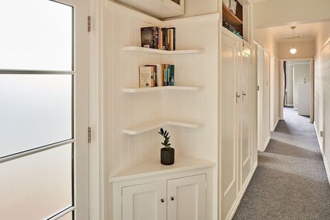 Photo of property in 75a Pirie Street, Mount Victoria, Wellington, 6011