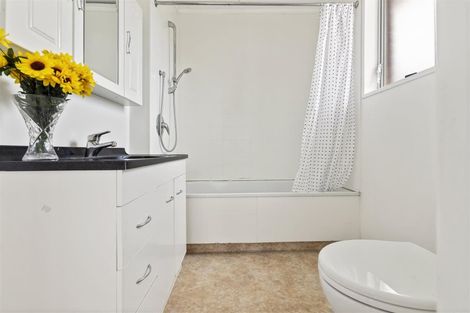 Photo of property in 50 Turner Drive, Western Heights, Rotorua, 3015