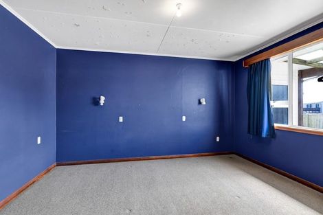 Photo of property in 32 Dieffenbach Street, Opunake, 4616