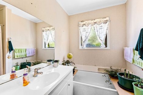 Photo of property in 83 California Drive, Totara Park, Upper Hutt, 5018