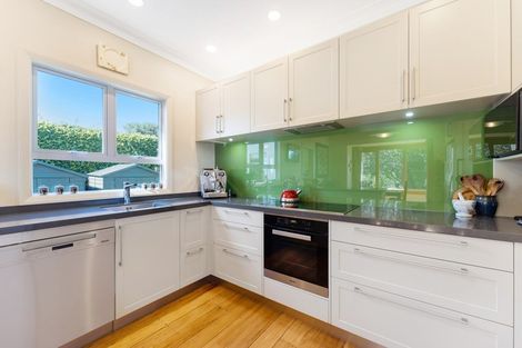 Photo of property in 29 Fulford Street, New Plymouth, 4310