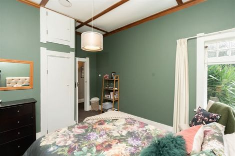 Photo of property in 13 Forest Lake Road, Forest Lake, Hamilton, 3200