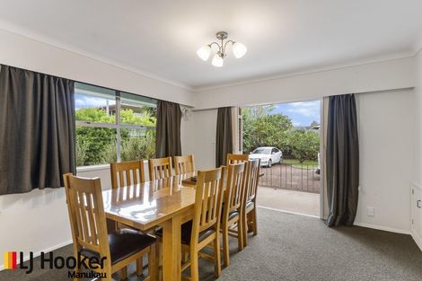 Photo of property in 328 Great South Road, Opaheke, Papakura, 2113