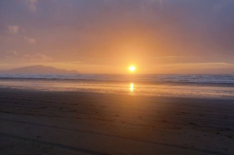 Photo of property in 9 Kitchener Street, Te Horo Beach, Otaki, 5581