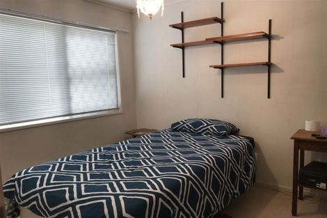 Photo of property in 15 Glenveagh Drive, Mount Roskill, Auckland, 1041