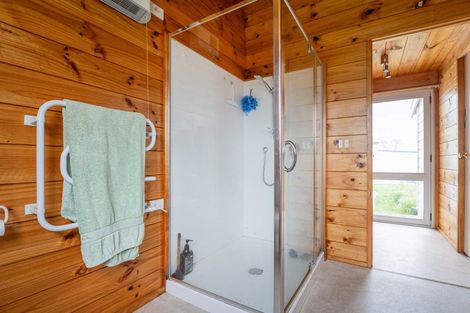 Photo of property in 7 Endeavour Close, Whitianga, 3510