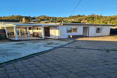 Photo of property in 52 Stokes Valley Road, Stokes Valley, Lower Hutt, 5019