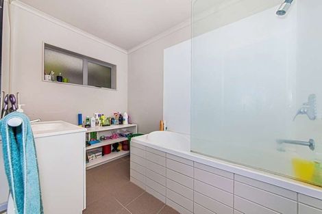 Photo of property in 30 Kellett Road, Ranui, Auckland, 0612