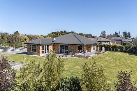 Photo of property in 4 Camellia Lane, Carterton, 5713