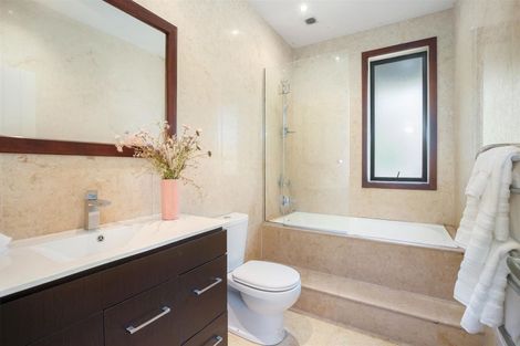 Photo of property in 42 Rere Road, Lake Hayes, Queenstown, 9304