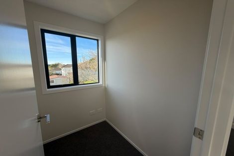 Photo of property in 27 Meadowood Drive, Unsworth Heights, Auckland, 0632