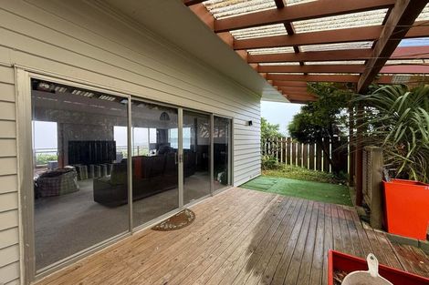 Photo of property in 4 Peach Tree Grove, Maungaraki, Lower Hutt, 5010
