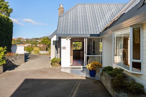 Photo of property in 69 Thatcher Crescent, Crofton Downs, Wellington, 6035