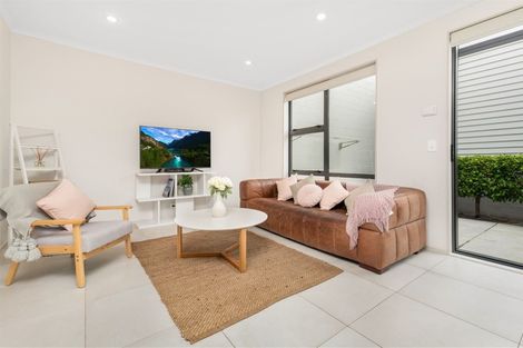 Photo of property in 4 Riviera Drive, Flat Bush, Auckland, 2019