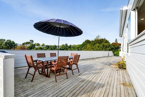 Photo of property in 1a Squire Place, Blagdon, New Plymouth, 4310